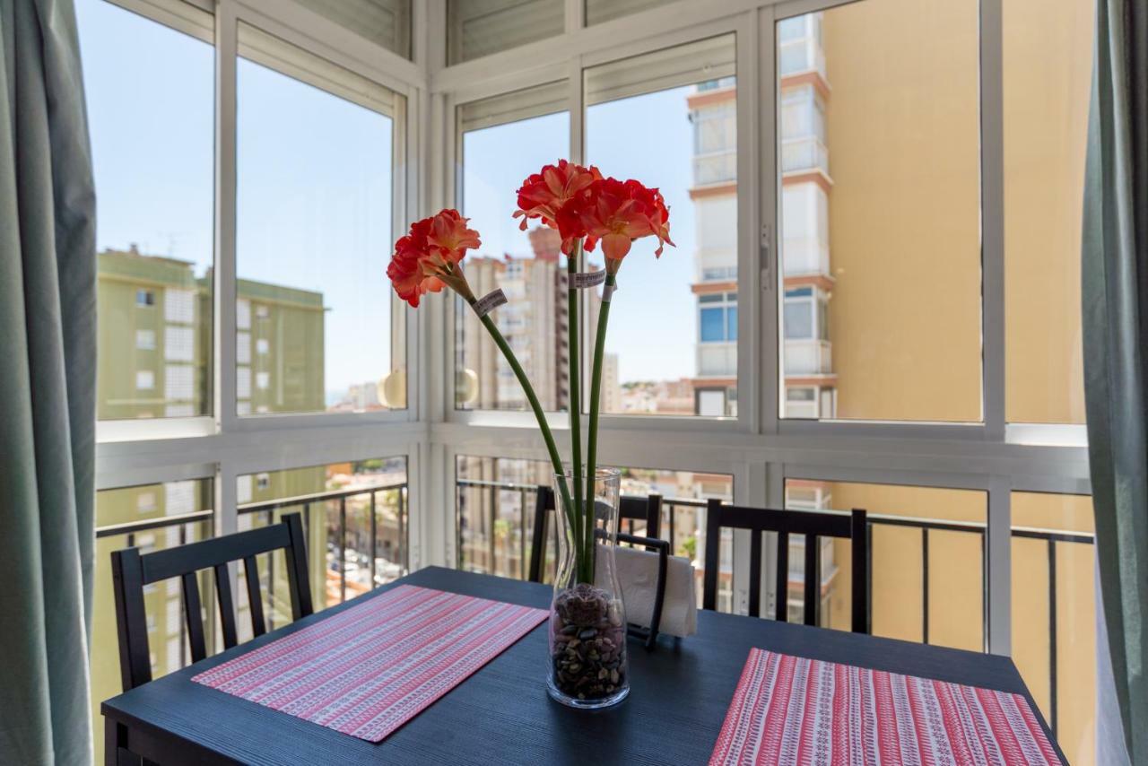 Amplio Estudio,Vista Mar Y Montana, A Pasos Del Centro Torremolinos Exterior foto